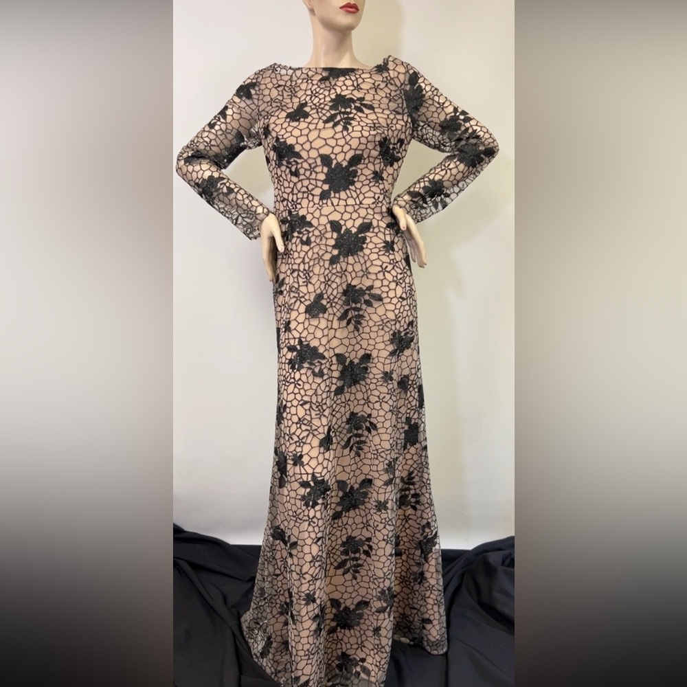 JS collections long sleeves panel lace illusion aline long Gown - Picture 6 of 17